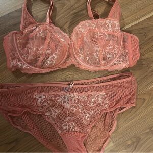 Adore Me set